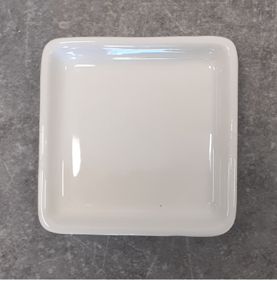 Square sushi dish (13cm)
